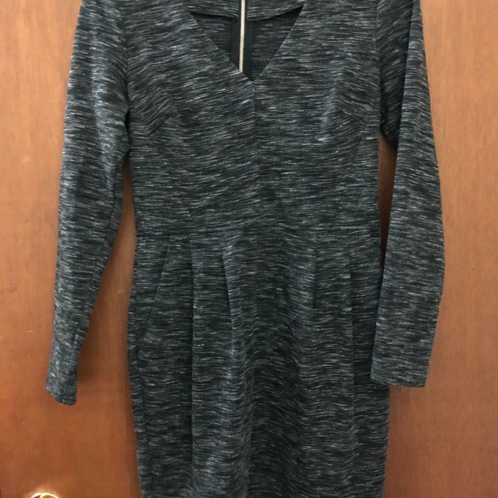 Dynamite Dress - Picture 2 of 6
